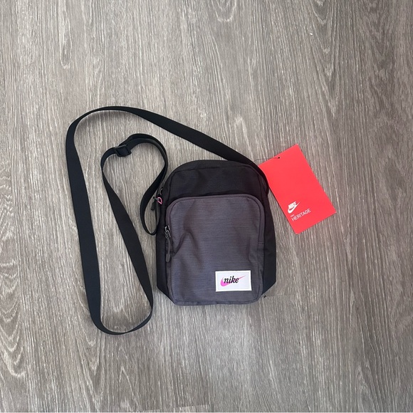 Nike Other - Nike Men's Black and Gray Bag